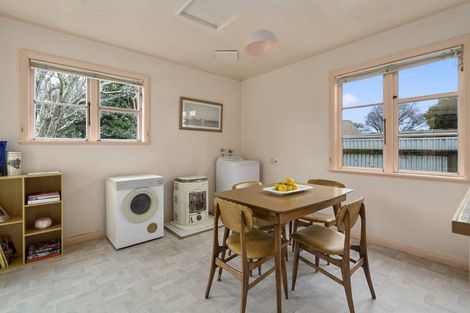 Photo of property in 4 Nathan Place, West End, Palmerston North, 4412