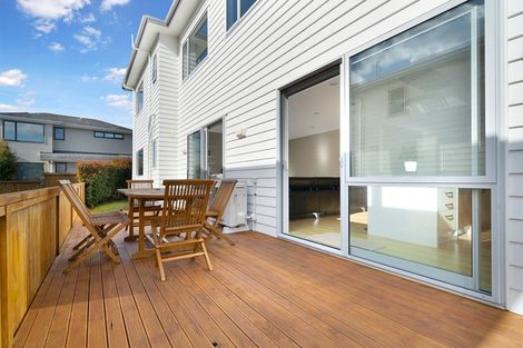 Photo of property in 133h Connell Street, Blockhouse Bay, Auckland, 0600