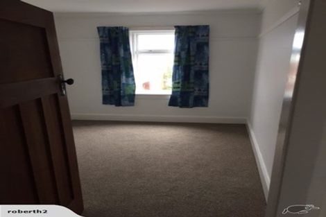 Photo of property in 17 Hargreaves Street, Mount Cook, Wellington, 6021