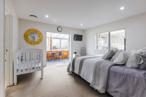 Photo of property in 134 Keri Vista Rise, Papakura, 2110