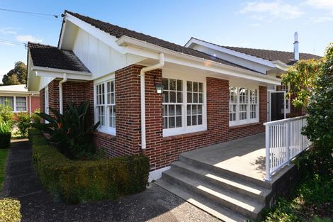 Photo of property in 39 Hillcrest Road, Hillcrest, Hamilton, 3216