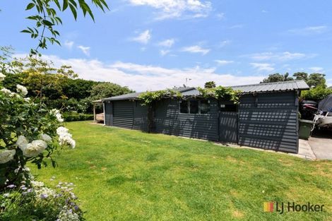 Photo of property in 1 Queen Street, Waihi Beach, 3611