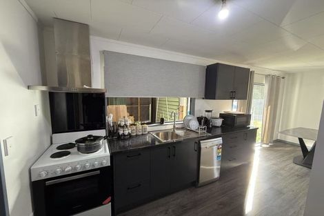 Photo of property in 73 Montgomery Avenue, Karori, Wellington, 6012