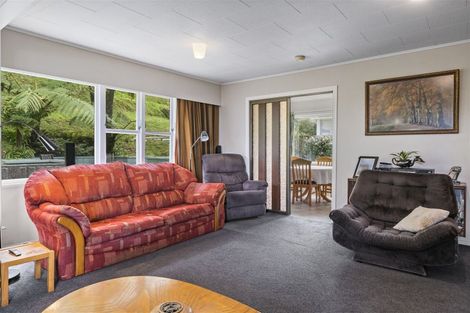 Photo of property in 19 Camellia Terrace, Maungaraki, Lower Hutt, 5010