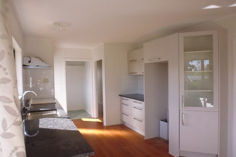 Photo of property in 1/114 Kervil Avenue, Te Atatu Peninsula, Auckland, 0610