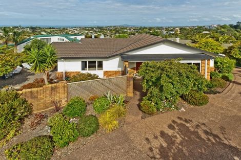 Photo of property in 63 Fitzwilliam Drive, Torbay, Auckland, 0630