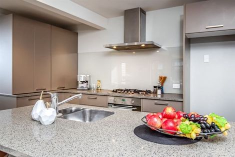 Photo of property in 4/9 Korotaha Terrace, Rothesay Bay, Auckland, 0630