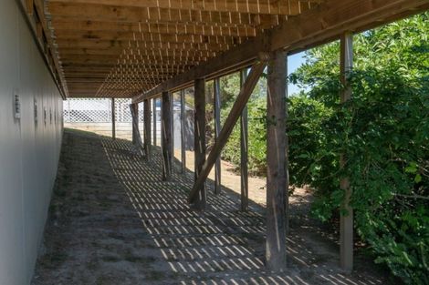 Photo of property in 11 Nancy Wake Place, Cable Bay, 0420