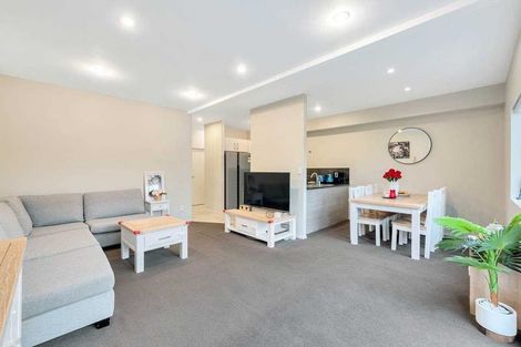 Photo of property in 10/45a Swanson Road, Henderson, Auckland, 0610