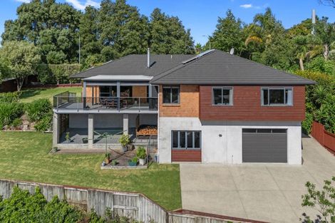 Photo of property in 132 Waikite Road, Welcome Bay, Tauranga, 3175