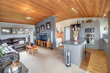 Photo of property in 96 Moana Crescent, Musselburgh, Dunedin, 9013