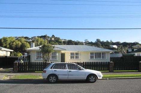 Photo of property in 52 Thomas Street, Stokes Valley, Lower Hutt, 5019