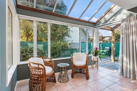 Photo of property in 20 Cashmere Road, Cashmere, Christchurch, 8022