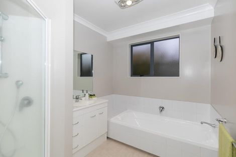 Photo of property in 1042a Heaphy Terrace, Fairfield, Hamilton, 3214