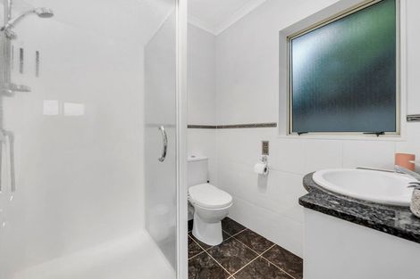 Photo of property in 1 Stornaway Drive, Flat Bush, Auckland, 2016