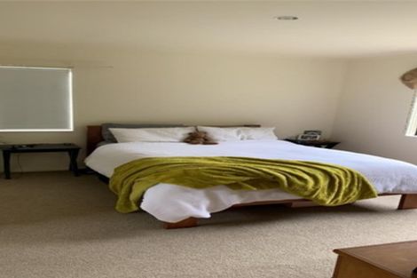 Photo of property in 1/66 Seaview Road, Glenfield, Auckland, 0629