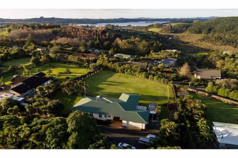 Photo of property in 15 Kotare Heights, Kerikeri, 0230