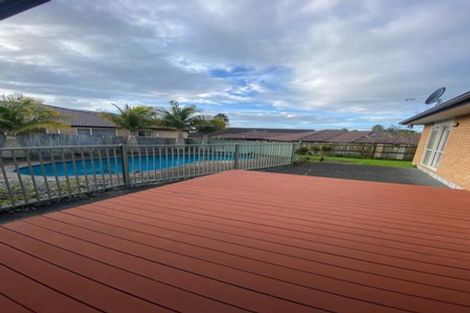 Photo of property in 34 Craigavon Drive, East Tamaki, Auckland, 2013