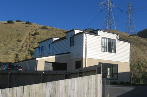 Photo of property in 70 Erlestoke Crescent, Churton Park, Wellington, 6037