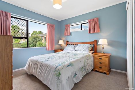 Photo of property in 2/54 Nikau Street, New Lynn, Auckland, 0600