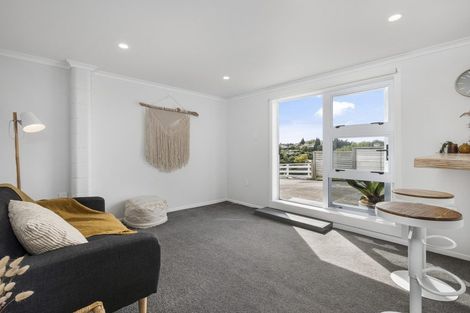 Photo of property in 21 Landview Road, Parkvale, Tauranga, 3112