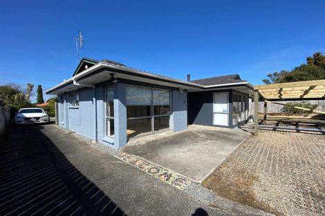 Photo of property in 2 Fortunes Road, Half Moon Bay, Auckland, 2012