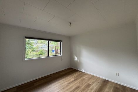 Photo of property in 104a Waimumu Road, Massey, Auckland, 0614