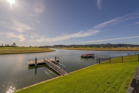 Photo of property in 28 Ngaroma Crescent, Whitianga, 3510