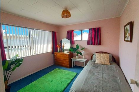 Photo of property in 1 Battersea Place, Richmond Heights, Taupo, 3330