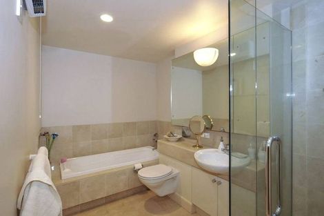 Photo of property in 9/310 Oriental Parade, Oriental Bay, Wellington, 6011