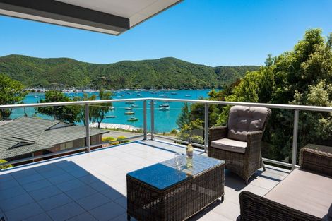 Photo of property in 2 Finlay Grove, Waikawa, Picton, 7220