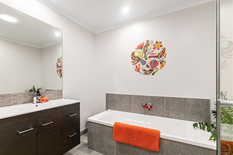 Photo of property in 4 Mollusc Road, Hobsonville, Auckland, 0616