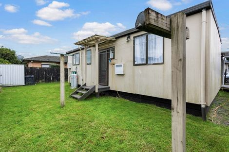 Photo of property in 2/35 Rollerson Street, Papakura, 2110