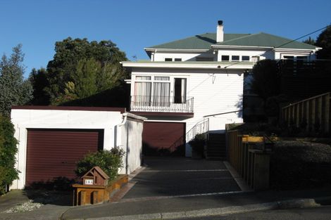 Photo of property in 18 Waikare Street, Karori, Wellington, 6012