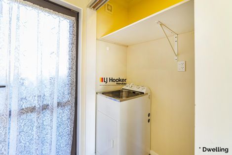 Photo of property in 18 Dungarvon Place, Clendon Park, Auckland, 2103