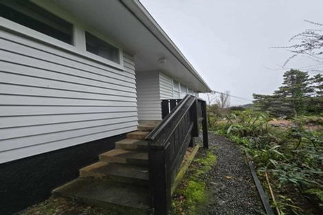 Photo of property in 6 Wyndham Road, Pinehaven, Upper Hutt, 5019