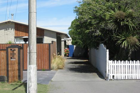 Photo of property in 523 Marine Parade, South New Brighton, Christchurch, 8062