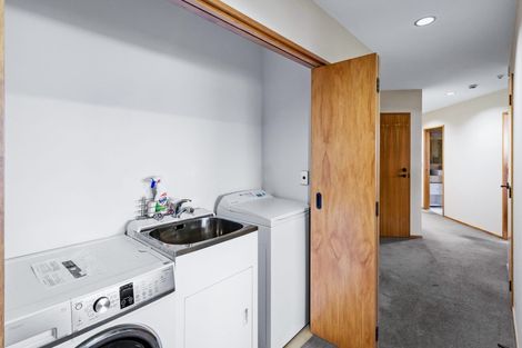 Photo of property in 12 Aspen Grove, Fernhill, Queenstown, 9300