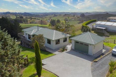 Photo of property in 137 Worthington Road, Wellsford, 0974