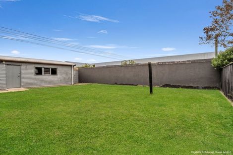 Photo of property in 23 South Street, West End, Palmerston North, 4410