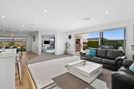 Photo of property in 6 Northpoint Way, Bell Block, New Plymouth, 4312