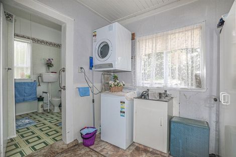 Photo of property in 180 Great South Road, Huntly, 3700