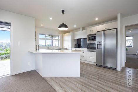 Photo of property in 96 Pohutukawa Parade, Riverhead, 0820
