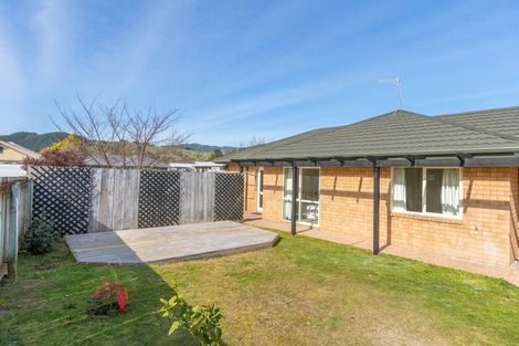 Photo of property in 39 Spackman Crescent, Paraparaumu, 5032