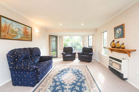 Photo of property in 28 Cedar Crescent, Feilding, 4702