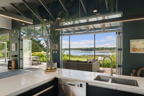 Photo of property in 38 Tanners Point Road, Tanners Point, Katikati, 3177