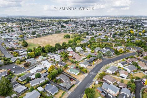 Photo of property in 74 Amanda Avenue, Dinsdale, Hamilton, 3204