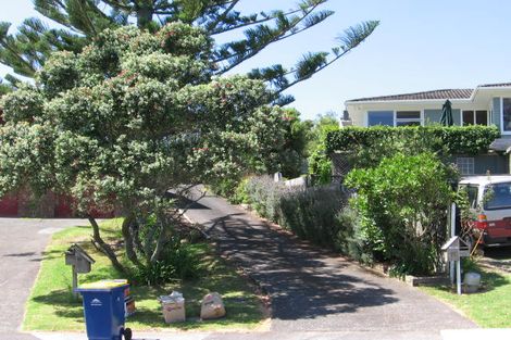 Photo of property in 31 Seon Place, Birkdale, Auckland, 0626