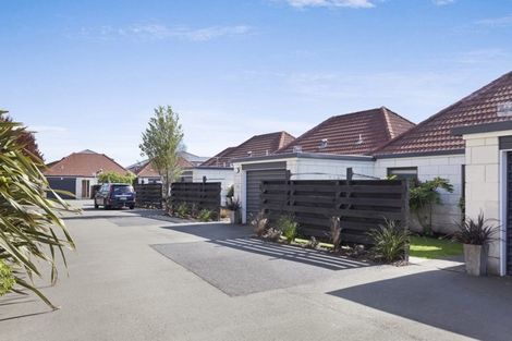 Photo of property in 5/4 Broadbent Street, Riccarton, Christchurch, 8041