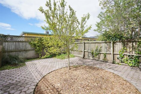 Photo of property in 46 Woodville Street, Edgeware, Christchurch, 8013